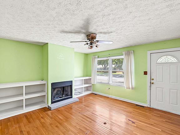 5th image of 3598 Niagara Dr