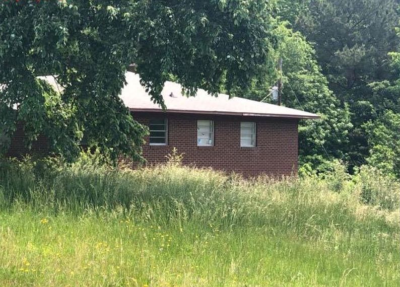 2nd image of 16458 Silver Rd