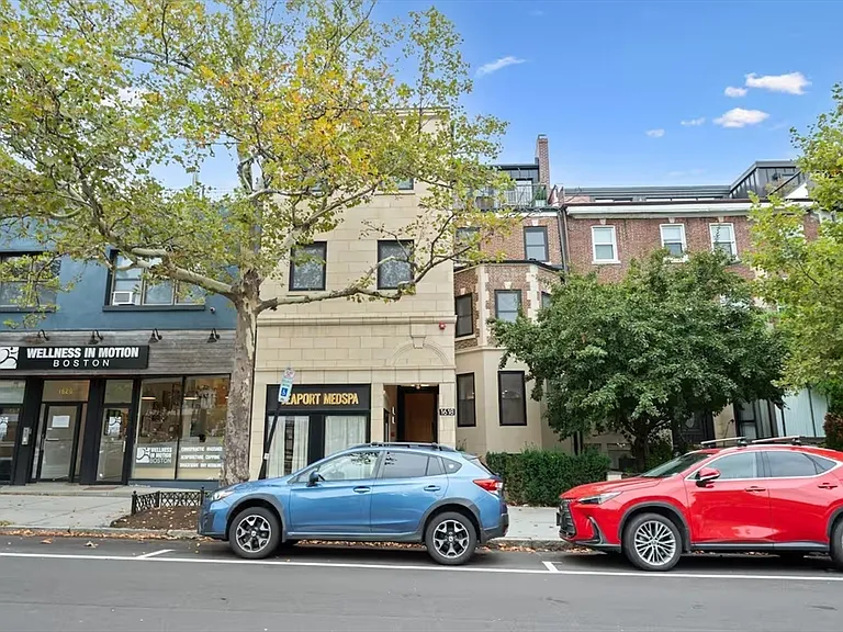 1618 Beacon St #3 — Photo 11