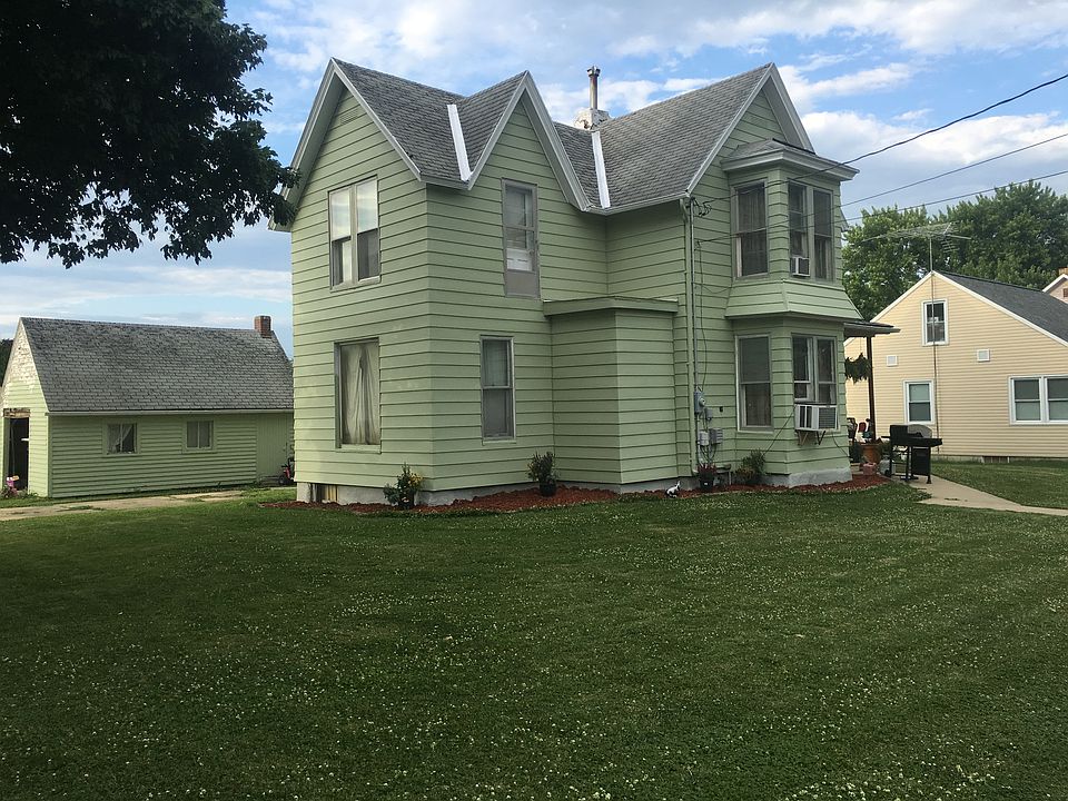 1st image of 709 E Ave