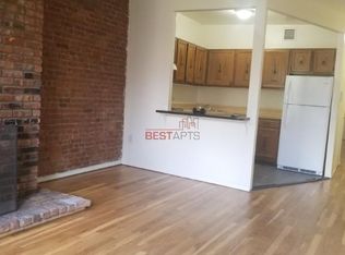 450 W 47th St APT 4B, New York, NY 10036