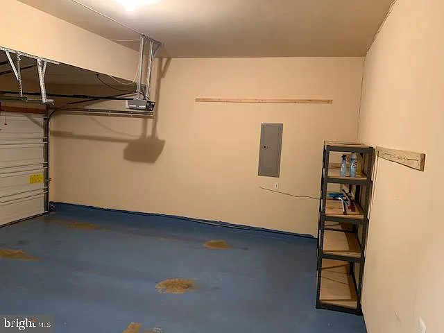 8219 Electric Ave — Photo 39