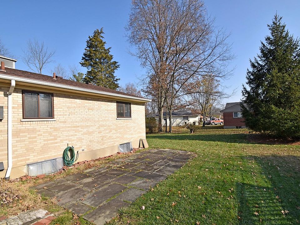 2nd image of 1474 Mears Ave