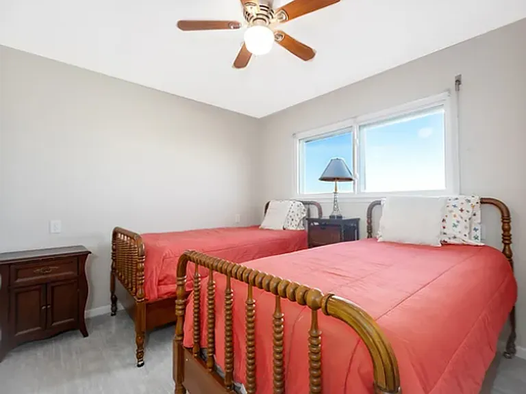8316 Seawall Blvd #5 — Photo 9