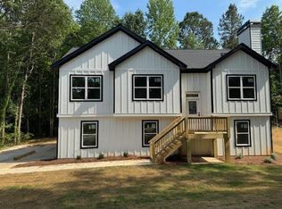 225 Springdale Dr, Hartwell, GA 30643