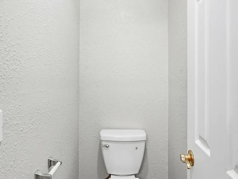 7536 Le Conte Dr — Photo 32