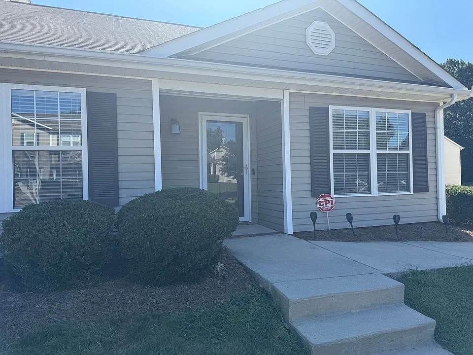 801 Remount Ct