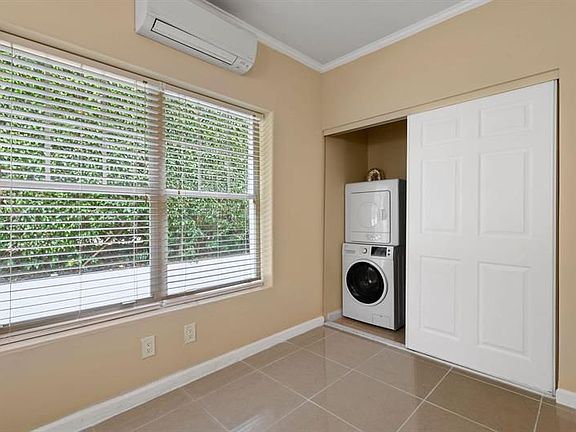 5th image of 445 Brazilian Ave APT 4