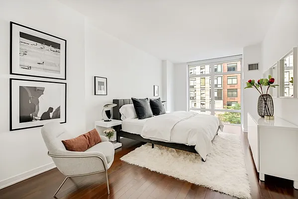 Sold by Compass | media 7