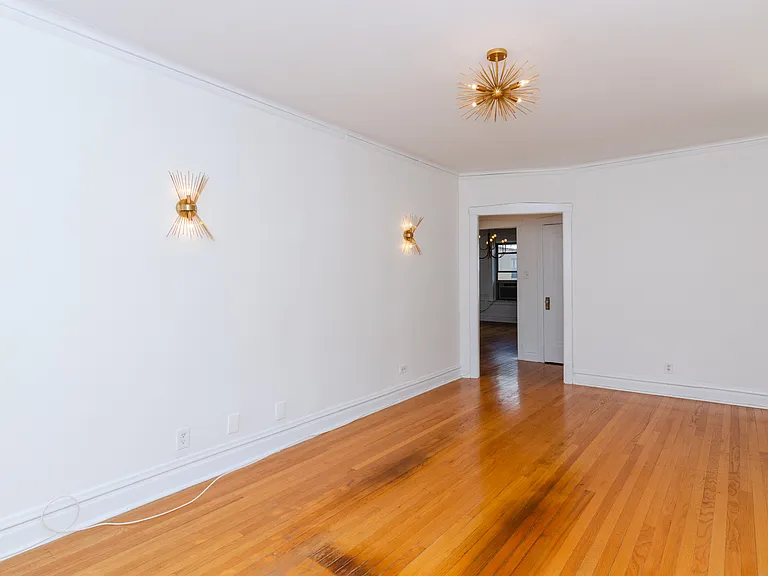 407 S East Ave #2 — Photo 5