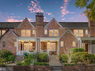 2430 39th Pl NW, Washington, DC 20007