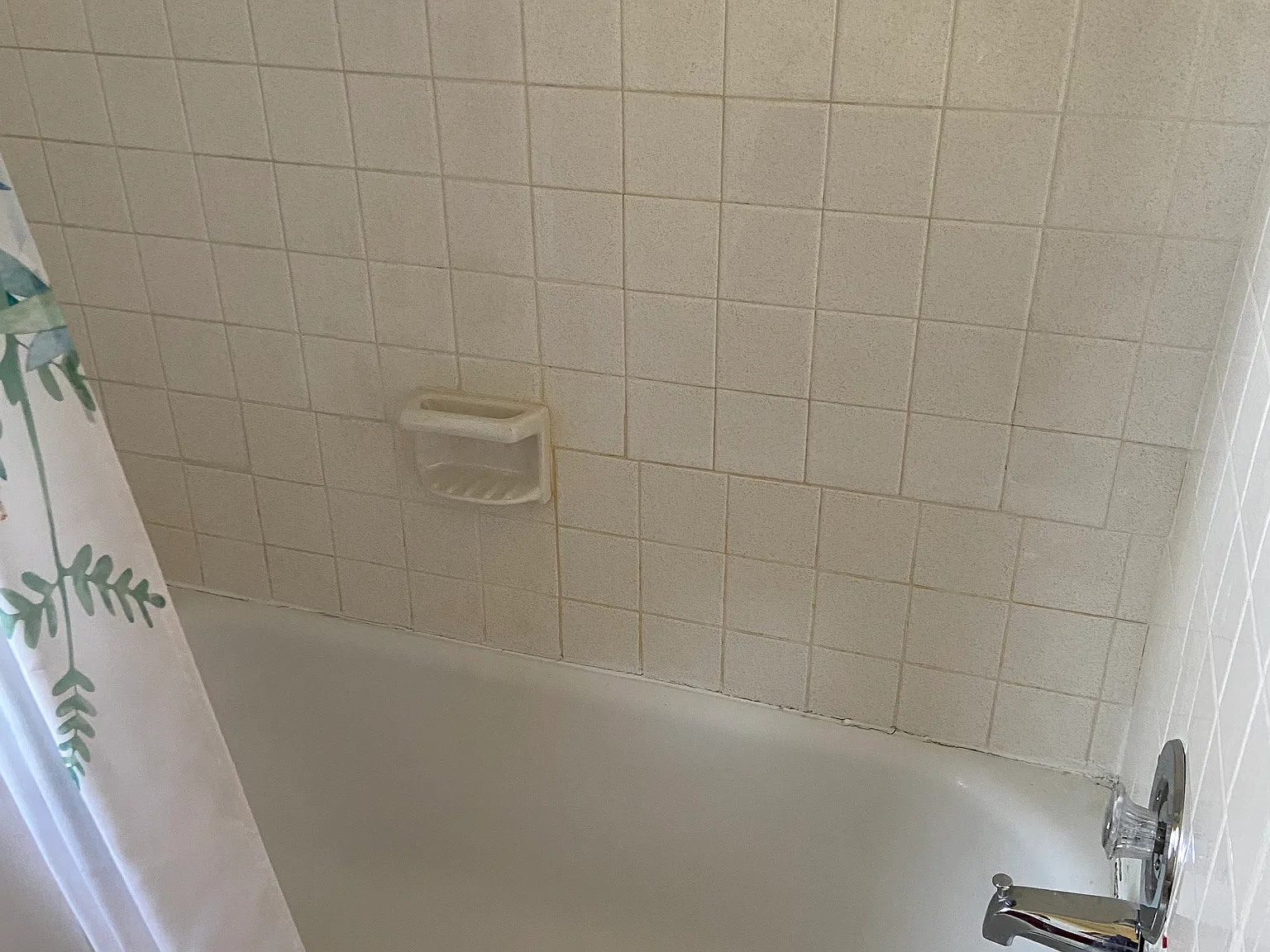 3 bed, $2,300 — Photo 2