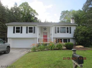 204 Kelly Dr, Windber, PA 15963