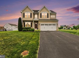 244 Forgedale Dr, Carlisle, PA 17015