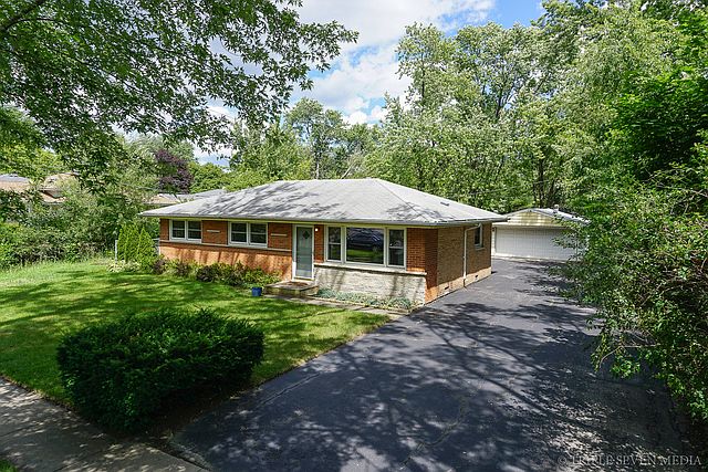 1st image of 1795 N Laurel Dr