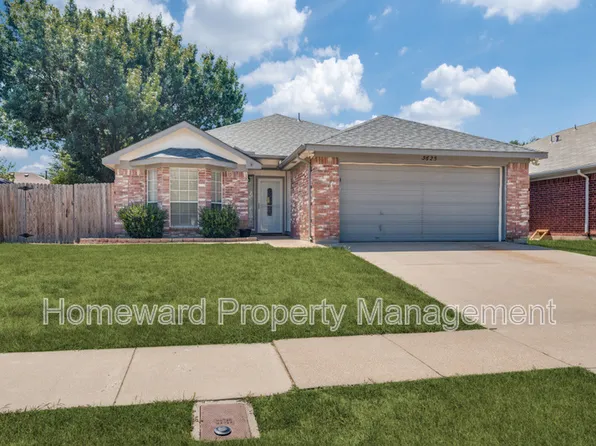 3625 Garden Springs Dr, Fort Worth, TX 76123