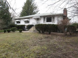 250 Silver Hill Rd, Derby, CT 06418