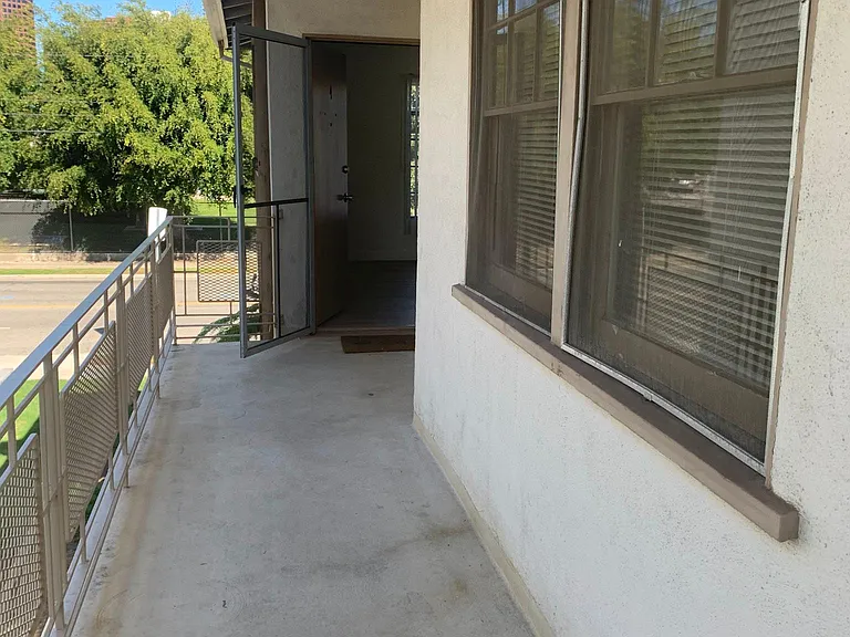 4 1241south Bundy Dr #4 — Photo 43