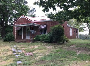 2426 W Organsville Rd, Clarksville, VA 23927