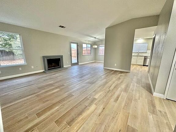5th image of 2314 W Harold Court