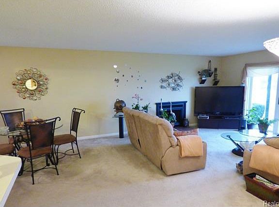 4th image of 3400 Adams Shore Dr #1