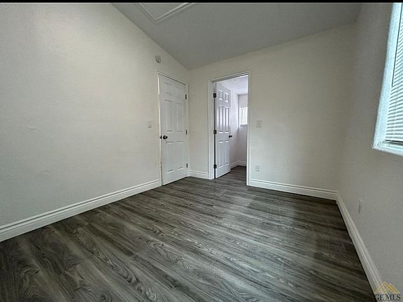 3rd image of 620 Lake St