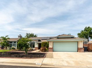 2691 Dennis Ave, Clovis, CA 93611