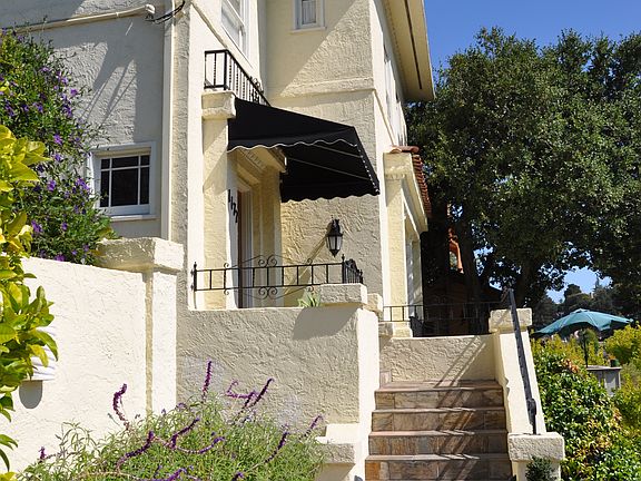 Front flagstone entry