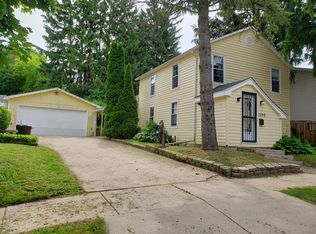 305 S Terrace St, Delavan, WI 53115