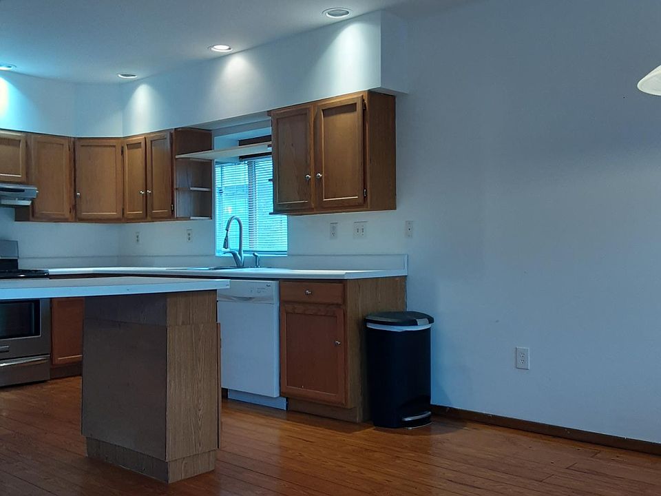 79 Quaker Hill Rd 1, Monroe, NY 10950 Zillow