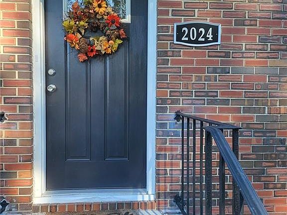 3rd image of 2024 Cherry Lane