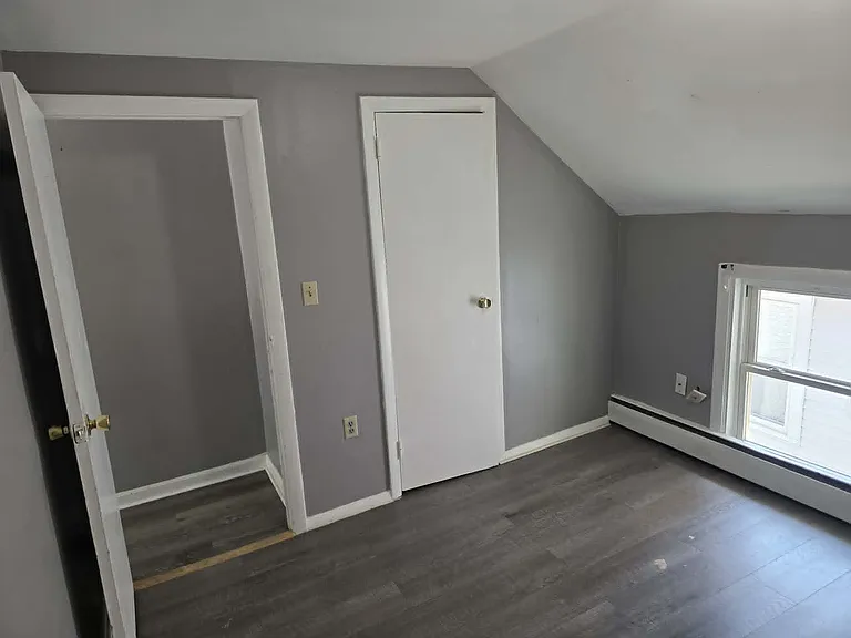 96 Maple St #B — Photo 7