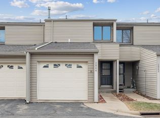 2844 Oak Meadow Ct, Dubuque, IA 52003
