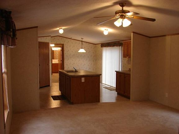 Living Rm & Kitchen