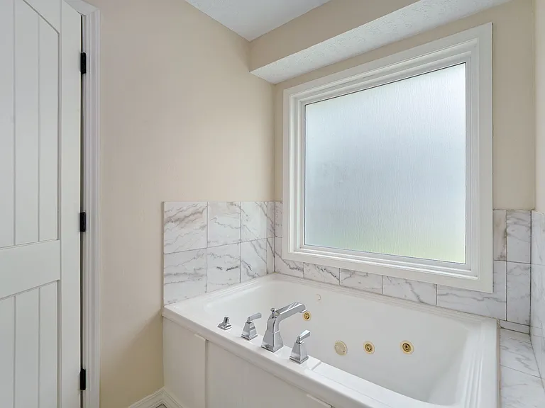 2921 S Eldon Ave — Photo 25