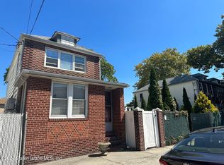 2211 W 8th St, Brooklyn, NY 11223