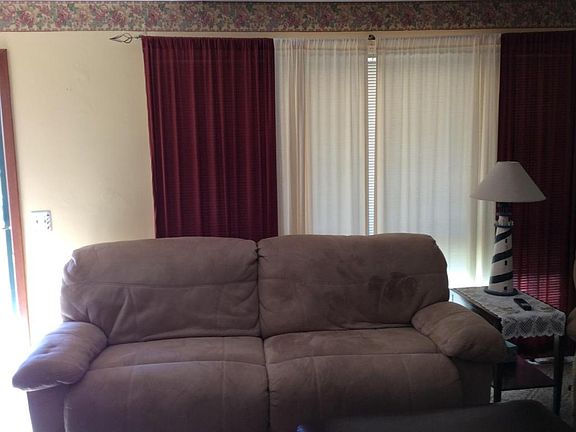 5th image of 242 Crittendon Ave NE