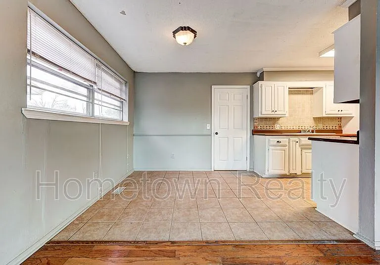 320 Cedar Crest Dr — Photo 10