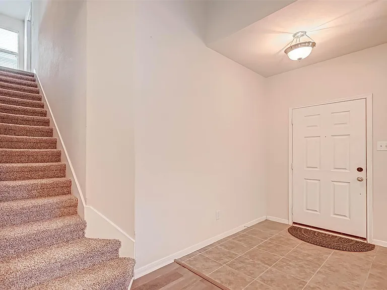 2815 Mustang Hill Ln — Photo 6