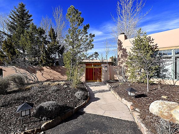 2nd image of 703 Camino Ocaso Del Sol