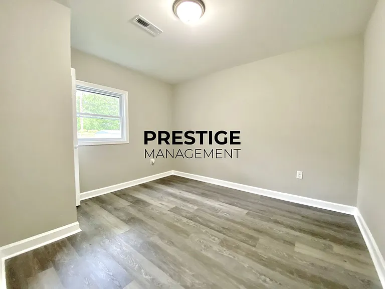 4024 Tyler St — Photo 7