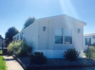 287 Blackthorne Trl, Monroe, MI 48161