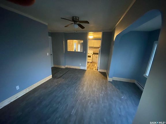 5th image of 213 Main St