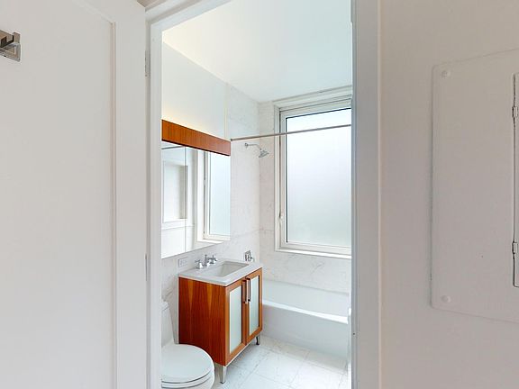 5th image of 775 Columbus Ave APT 9C