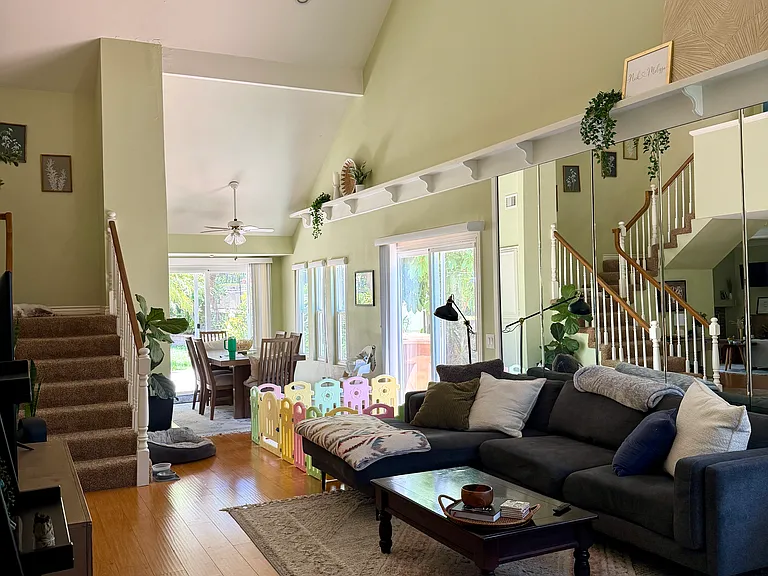 1109 Powell Dr — Photo 3