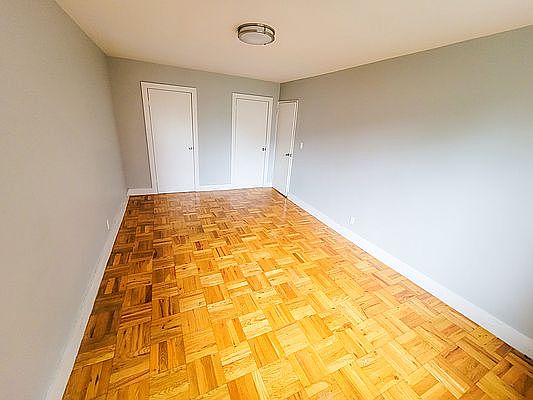 5th image of 6218 Riverdale Ave #4K