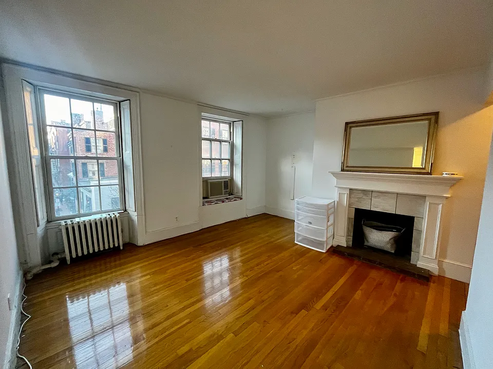 15 Joy St #4
