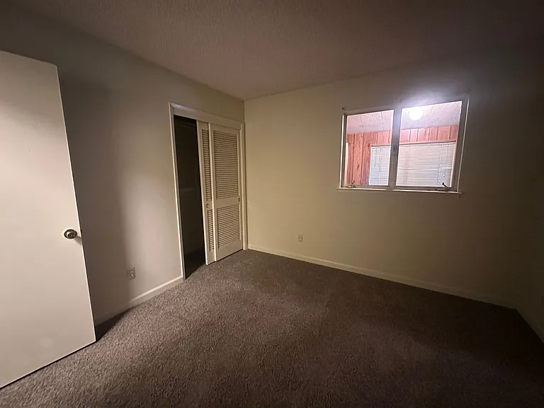 9206 Thilow Dr — Photo 15