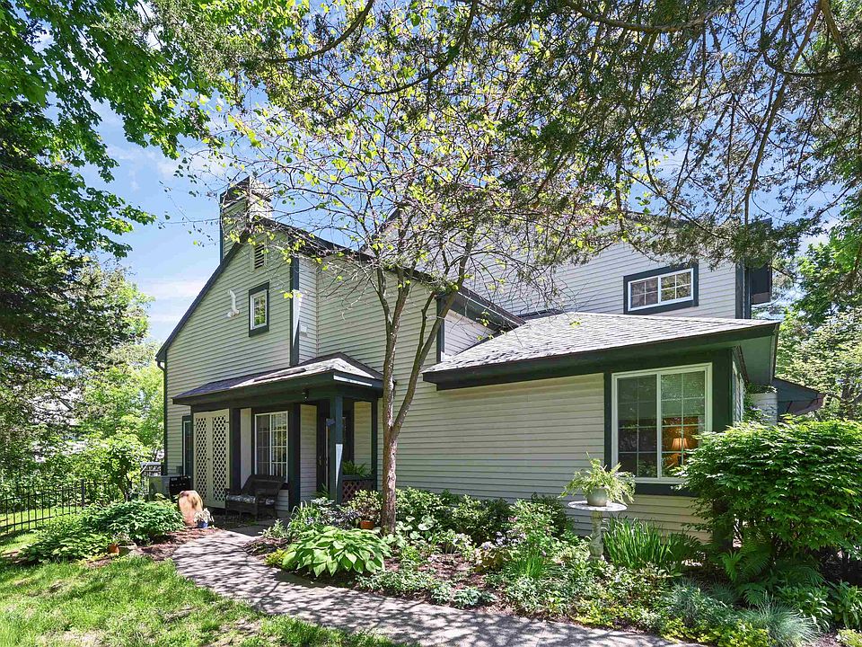 1st image of 29 Lake Forest Drive