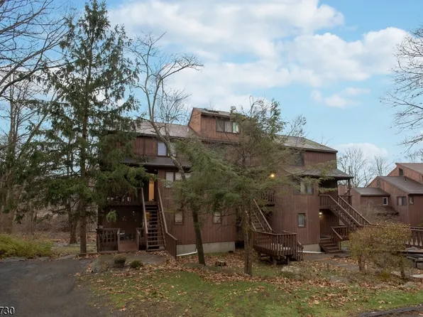 5 Village Way #5, Vernon Twp., NJ 07462